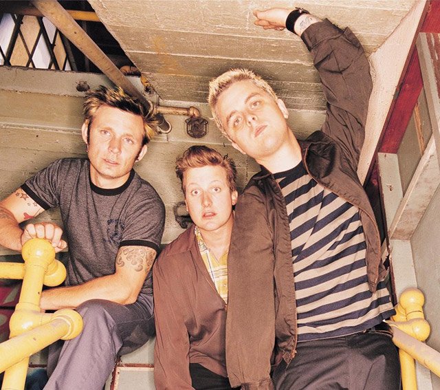 TROIS DÉMOS SIGNÉES GREEN DAY REFONT SURFACE