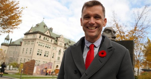 Le maire de Québec Bruno Marchand répond aux QUESTIONS SANS FILTRE