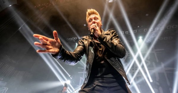 Papa Roach annonce son prochain album studio