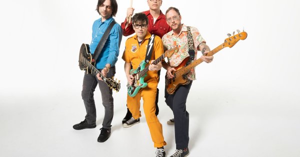 Weezer et son lapin qui joue du banjo!