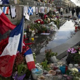 Attentats de Paris : les hommes arrêtés ont été accusés Attentats de Paris : les hommes arrêtés ont été accusés