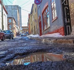 Il devrait y avoir moins de nids-de-poule à Québec au printemps prochain Il devrait y avoir moins de nids-de-poule à Québec au printemps prochain