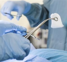 20 millions $ pour accélérer l'accès à une chirurgie 20 millions $ pour accélérer l'accès à une chirurgie