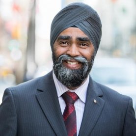 Le ministre aurait dû porter le casque Le ministre aurait dû porter le casque