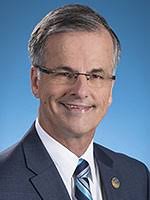 Le député Guy Ouellette se dit victime d'un coup monté Le député Guy Ouellette se dit victime d'un coup monté