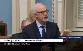 Carlos Leitao joue au Père Nöel Carlos Leitao joue au Père Nöel