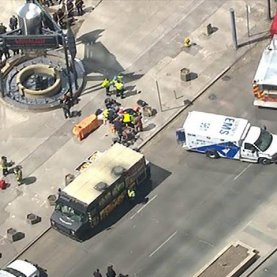 Toronto: 9 morts et 16 blessés dans un attentat au véhicule bélier Toronto: 9 morts et 16 blessés dans un attentat au véhicule bélier