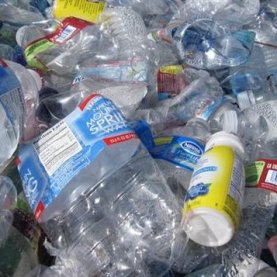 Plus de recyclage et de compostage, moins d'enfouissement Plus de recyclage et de compostage, moins d'enfouissement