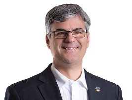 Éric Caire n'entend pas démisionner Éric Caire n'entend pas démisionner