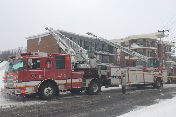Un immeuble à logements de l'arrondissement Sainte-Foy endommagé par les flammes Un immeuble à logements de l'arrondissement Sainte-Foy endommagé par les flammes