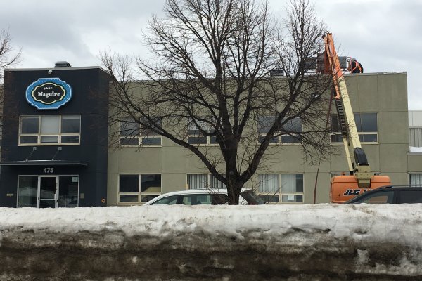 Des toitures s'effondrent à Québec