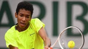 Félix Auger-Alliassime passe au 2e tour à Monaco