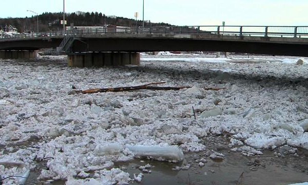 Inondations en Beauce: plusieurs municipalités en état d'alerte Inondations en Beauce: plusieurs municipalités en état d'alerte