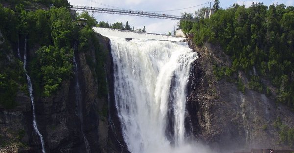 L'accès au parc de la chute Montmorency demeure gratuit L'accès au parc de la chute Montmorency demeure gratuit