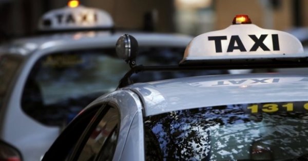 Agression d'un chauffeur de Taxi pour éviter de payer 19$ Agression d'un chauffeur de Taxi pour éviter de payer 19$