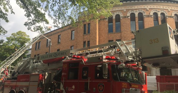 Le Cégep de Limoilou évacué en raison d'un début d'incendie Le Cégep de Limoilou évacué en raison d'un début d'incendie