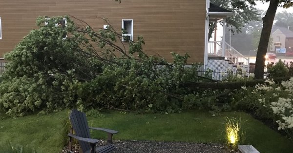 Tempête automnale sur le Québec