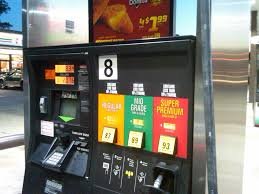 Nouvelle hausse du prix de l'essence à Québec