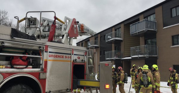 Incendie d'un immeuble à logements à Québec Incendie d'un immeuble à logements à Québec
