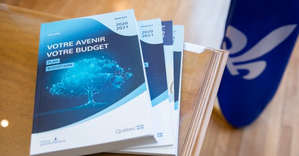 Québec dépose un budget équilibré pour 2020-2021