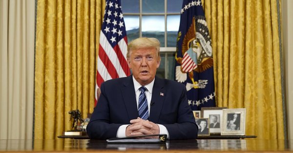 Coronavirus : Donald Trump ferme les Etats-Unis aux étrangers venant d’Europe pour trente jours Coronavirus : Donald Trump ferme les Etats-Unis aux étrangers venant d’Europe pour trente jours