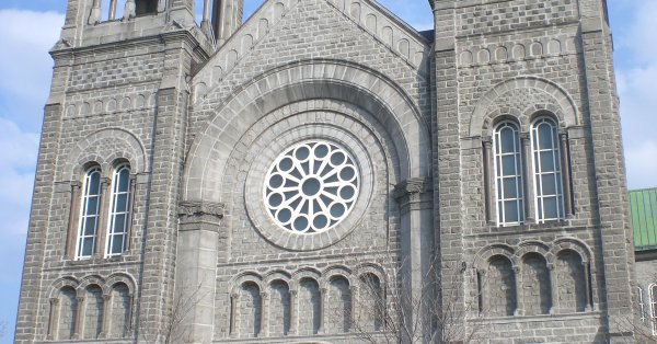La ministre de la Culture intervient pour sauver l'église Saint-Sacrement La ministre de la Culture intervient pour sauver l'église Saint-Sacrement
