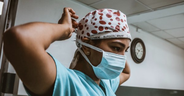 COVID-19: LE NOMBRE DE CAS EN BAISSE POUR UNE QUATRIÈME JOURNÉE D'AFFILÉE AU QUÉBEC COVID-19: LE NOMBRE DE CAS EN BAISSE POUR UNE QUATRIÈME JOURNÉE D'AFFILÉE AU QUÉBEC