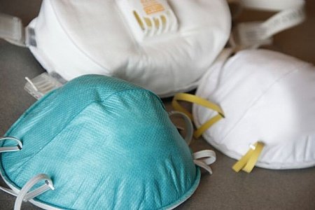 COVID-19: UN BILAN LÉGÈREMENT EN BAISSE AU QUÉBEC COVID-19: UN BILAN LÉGÈREMENT EN BAISSE AU QUÉBEC