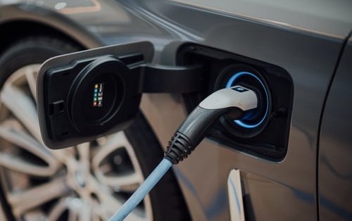 QUÉBEC DÉVOILE SON PLAN POUR UNE ÉCONOMIE VERTE QUÉBEC DÉVOILE SON PLAN POUR UNE ÉCONOMIE VERTE