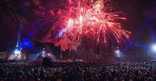 LES CÉLÉBRATIONS DE FIN D'ANNÉE SERONT VIRTUELLES À QUÉBEC LES CÉLÉBRATIONS DE FIN D'ANNÉE SERONT VIRTUELLES À QUÉBEC