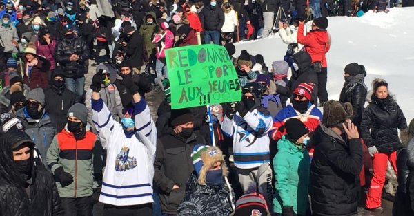 DES MILLIERS DE PARTICIPANT À LA MARCHE POUR LA REPRISE DES SPORTS