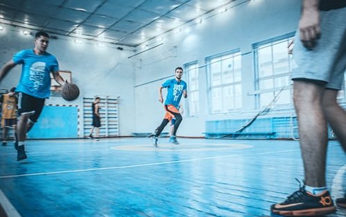 RETOUR EN ZONE ROUGE: les activités sportives et culturelles intérieures suspendues jusqu'au 12 avril à Québec RETOUR EN ZONE ROUGE: les activités sportives et culturelles intérieures suspendues jusqu'au 12 avril à Québec