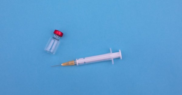 LA COURSE AU VACCIN REPREND DE PLUS BELLE À QUÉBEC LA COURSE AU VACCIN REPREND DE PLUS BELLE À QUÉBEC