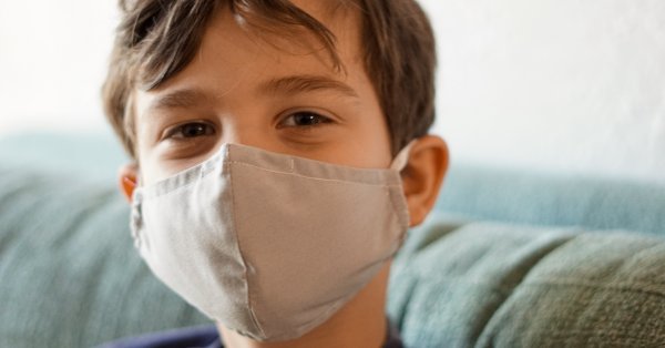 LE VACCIN DE PFIZER POUR LES 12 À 15 ANS LE VACCIN DE PFIZER POUR LES 12 À 15 ANS