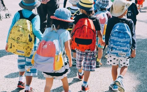 LA SANTÉ PUBLIQUE DONNE LE FEU VERT AUX CAMPS DE VACANCES LA SANTÉ PUBLIQUE DONNE LE FEU VERT AUX CAMPS DE VACANCES