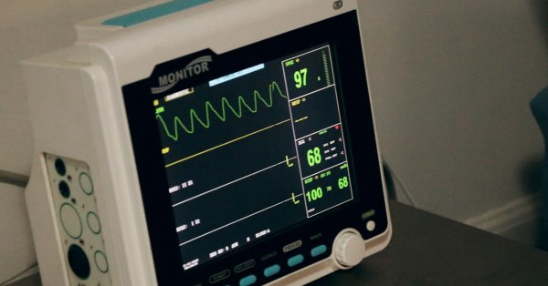 BAISSE IMPORTANTE DES CAS DE COVID-19 AU QUÉBEC