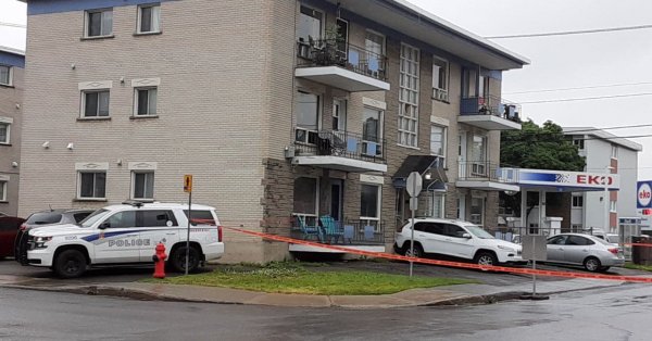 13 FÉMINICIDE AU QUÉBEC: UNE FEMME EST TUÉE À LIMOILOU 13 FÉMINICIDE AU QUÉBEC: UNE FEMME EST TUÉE À LIMOILOU