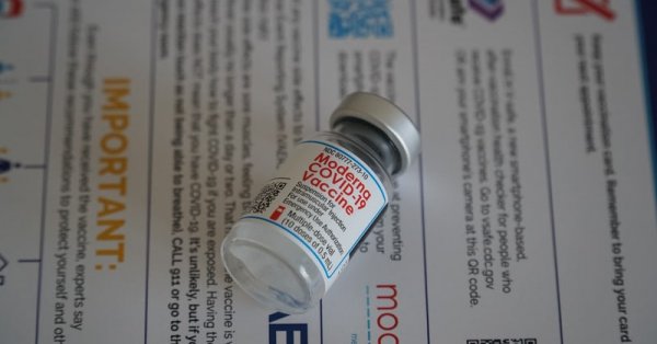 VACCIN MODERNA POUR LES 6 À 11 ANS EFFICACE