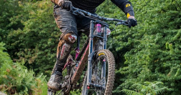 Après 15 ans, Québec souhaite condamner un site de vélo de montagne mis en place illégalement Après 15 ans, Québec souhaite condamner un site de vélo de montagne mis en place illégalement