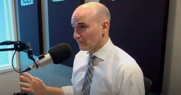 Tramway de Québec: Jean-Yves Duclos s'adresse à Geneviève Guilbault Tramway de Québec: Jean-Yves Duclos s'adresse à Geneviève Guilbault