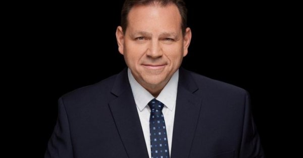 Bruno Marchand en France: un geste de l'opposition déploré par la mairesse suppléante