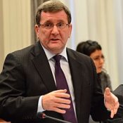 Conseillers qui travaillent à temps partiel : «pas de problème», dit Labeaume Conseillers qui travaillent à temps partiel : «pas de problème», dit Labeaume